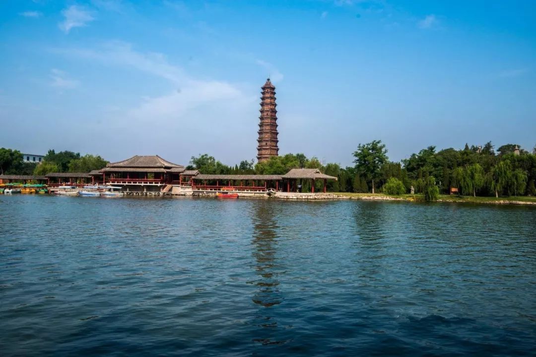 河南秘境探食，探寻小巷深处的那家美食馆